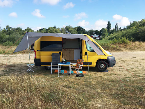 Innenarchitektur, Tiny, living, Transporter, kleiner Raum, Camper, Van, Camping, Ausbau, Schweiz, Reisen